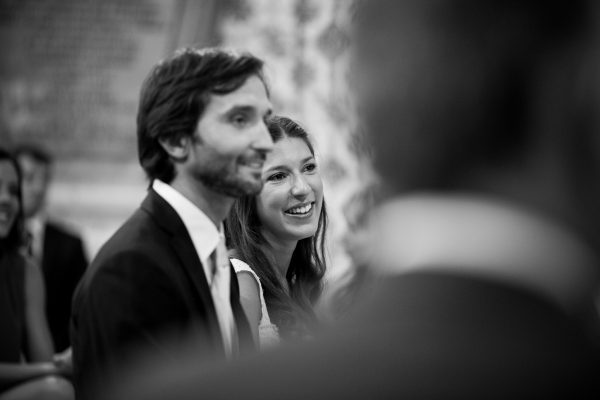 Dont cry, please dont cry